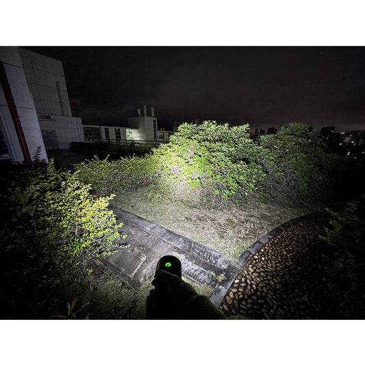 10000 Lumens High Power Flashlight BETA XO