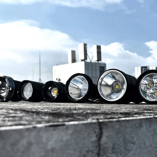 How do I choose a flashlight for daily use?